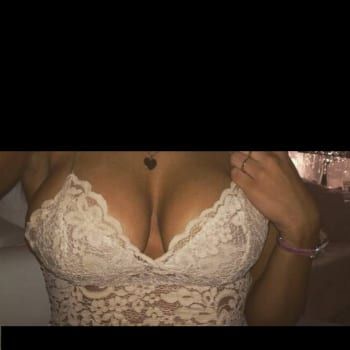 Meloee - Sexanzeigen in Argenbühl Profil von Meloee, 25 Jahre, Sexanzeigen in Argenbühl (Baden-Württemberg)